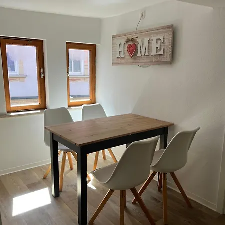 Kleine Gasse, Super Zentral, Privat Parkplatz, Apartment Ruhla